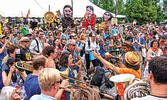 Ashkenaz parade (Photo by David Kaufman)