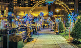 Волшебное царство света Spring Magic: Enchanted Lights Mel Lastman Square... 